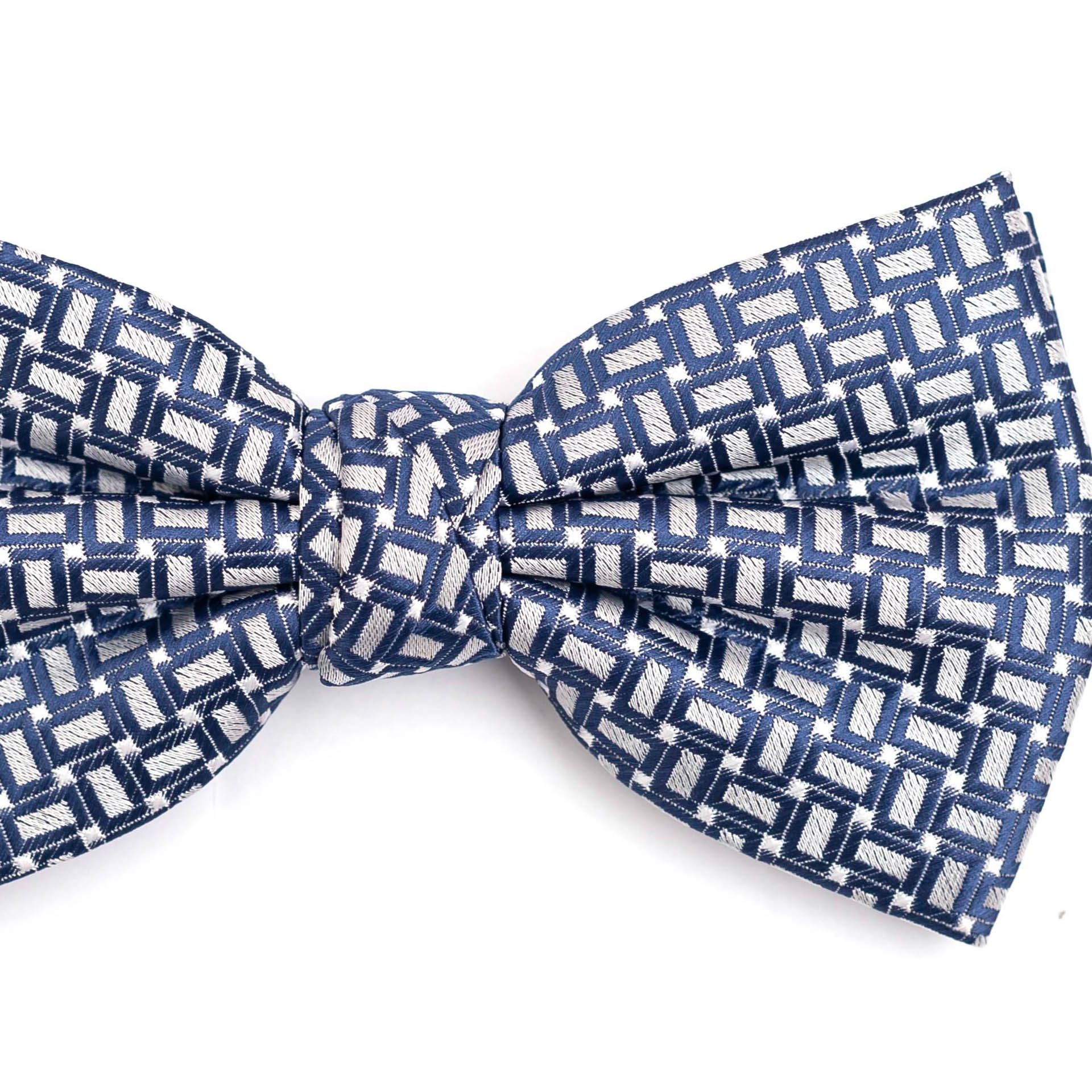 Gravata Borboleta Em Poliéster Cinza Com Desenho Geométricos Em Azul E Detalhes Em Branco