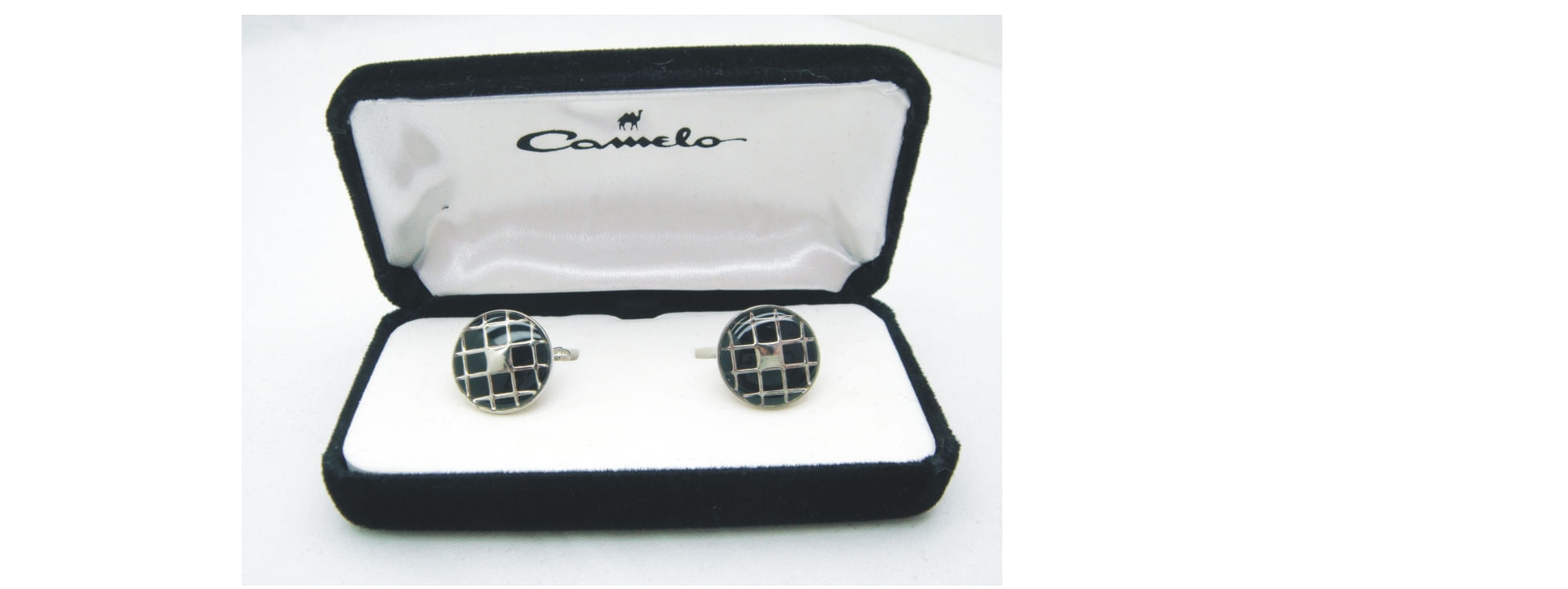 Abotoadura Redonda Prata Com Fundo Preto E Centro Quadrado Prata