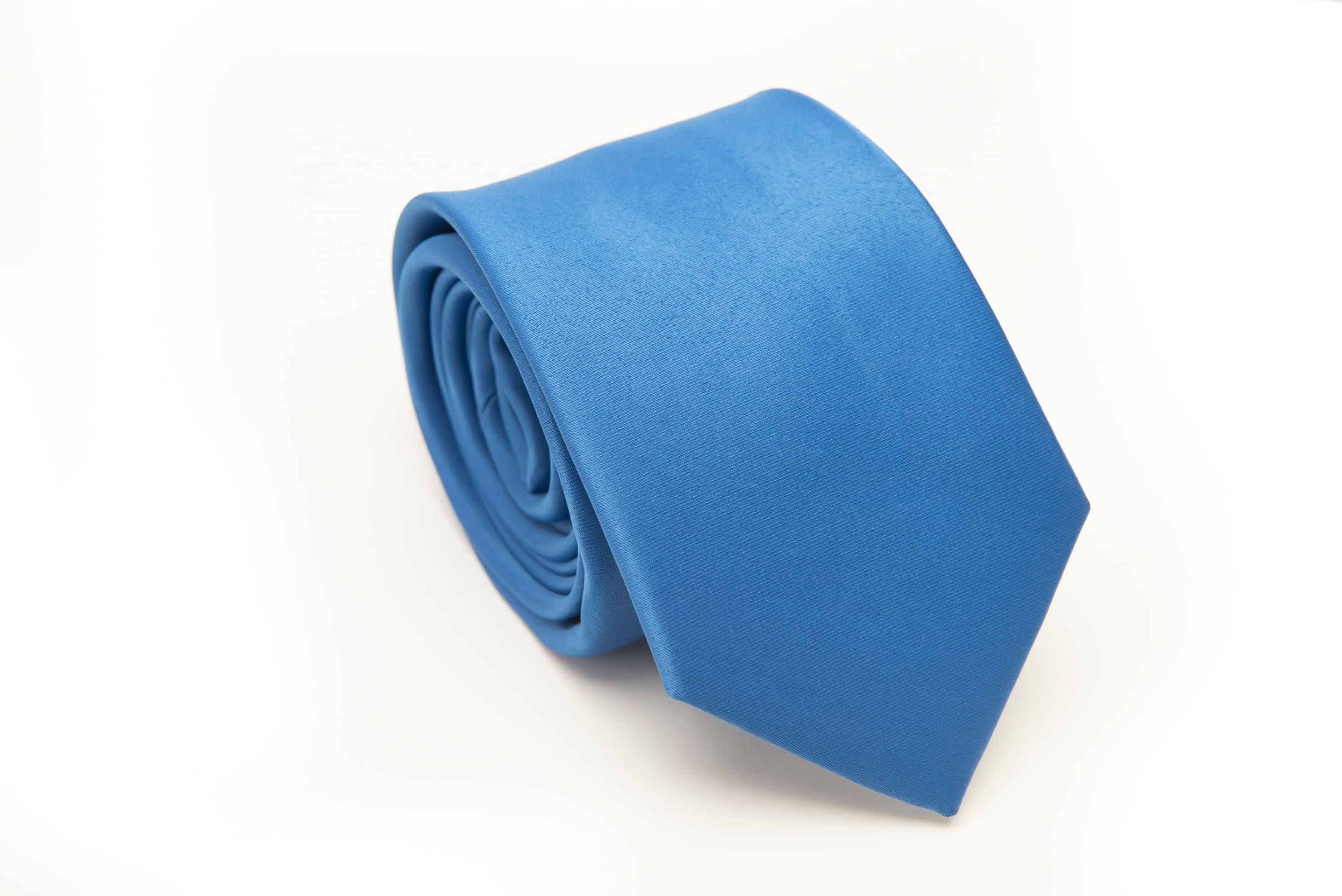 Gravata Tradicional Lisa Azul Royal - Hover