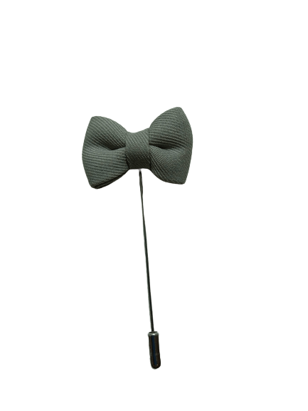 PinoDeLapelaGravatinhaBorboletaCinza