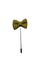 PinoDeLapelaGravatinhaBorboletaMostarda