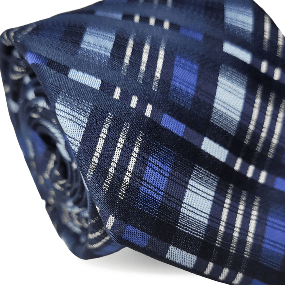 GRAVATA TRADICIONAL POLIÉSTER JACGUARD XADREZ MARINHO E AZUL CLARO - Hover